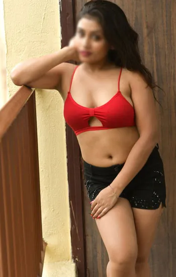 Call Girls in Eros Hotel
